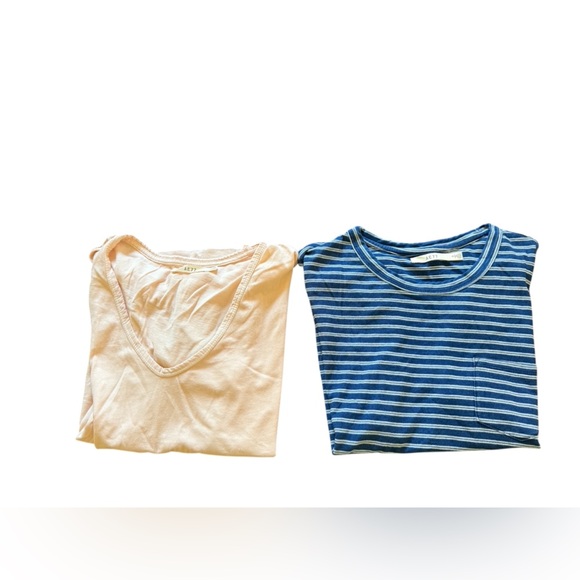 American Eagle AE 77 lot of 2 Short Sleeve Tees Navy Peach Small NWT premium - Picture 1 of 10